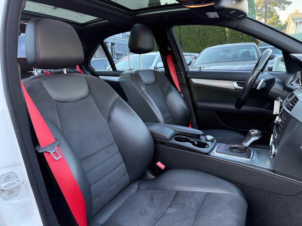 2014 Mercedes-Benz C-Class Image 17