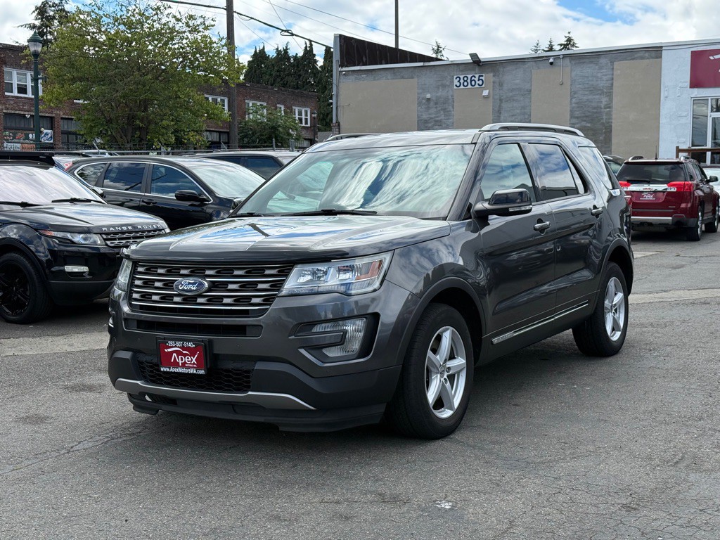2016 Ford Explorer Image 1