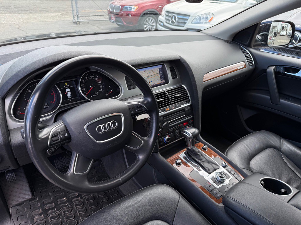2013 Audi Q7 Image 10