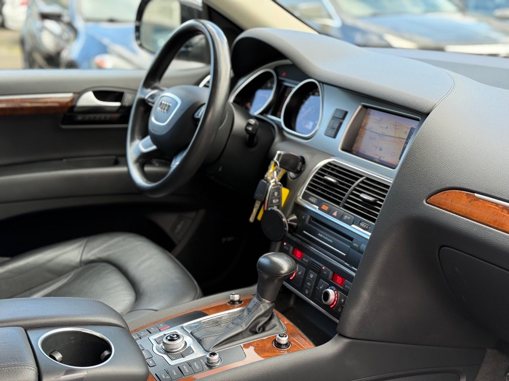 2013 Audi Q7 Image 18