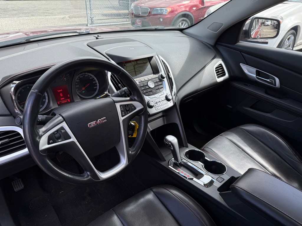 2010 GMC Terrain Image 10