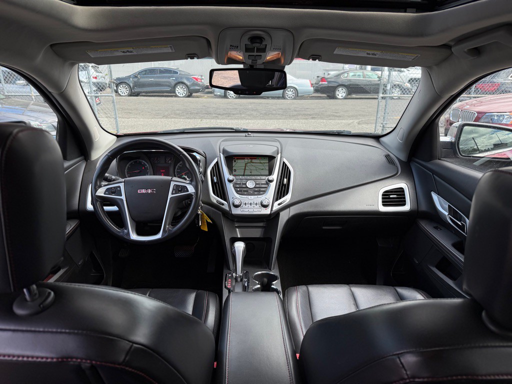 2010 GMC Terrain Image 12