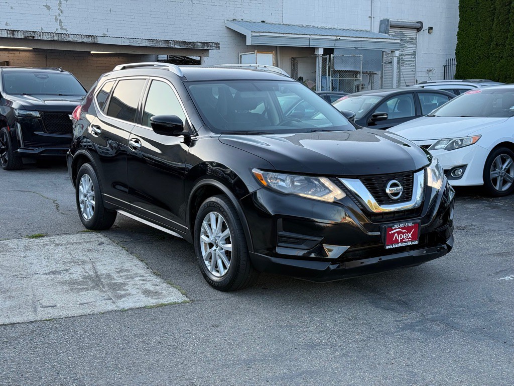 2017 Nissan Rogue Image 2