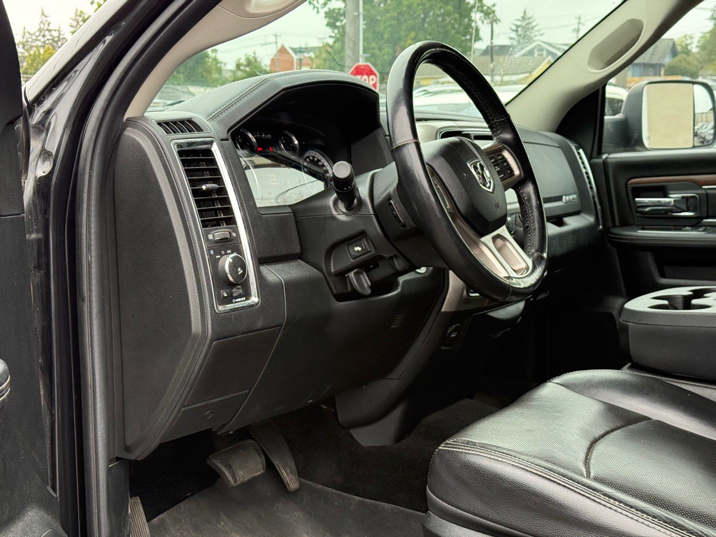 2016 RAM 1500 Image 8