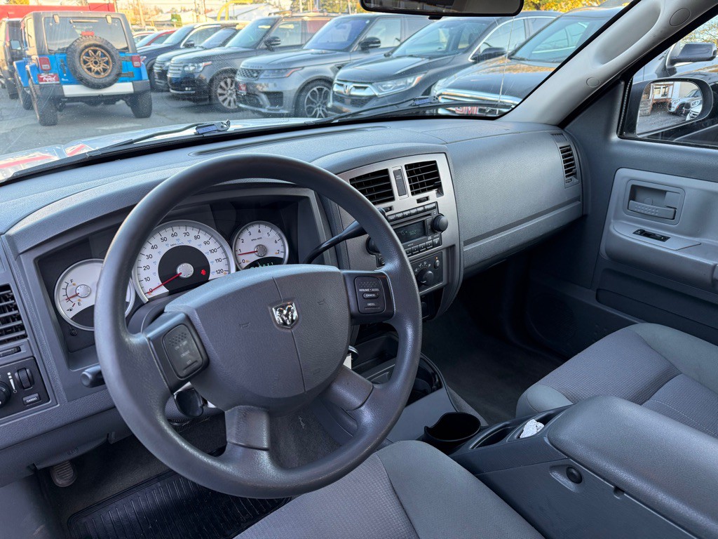 2006 Dodge Dakota Image 10