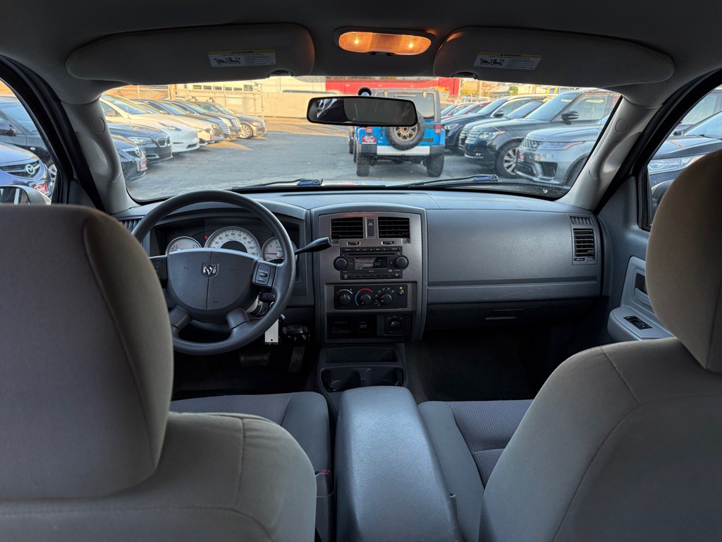 2006 Dodge Dakota Image 13