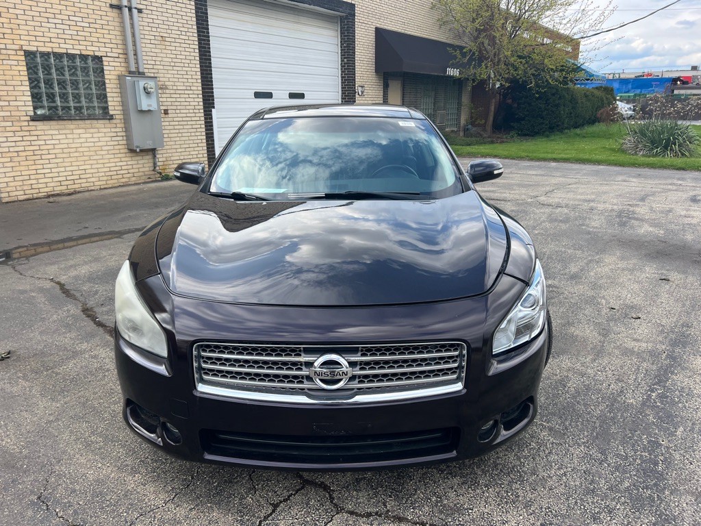 2011 Nissan Maxima Image 2