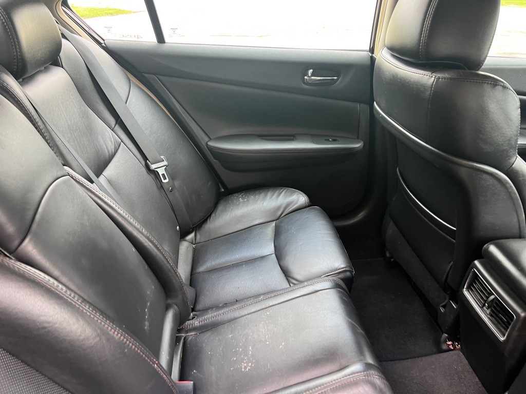 2011 Nissan Maxima Image 9