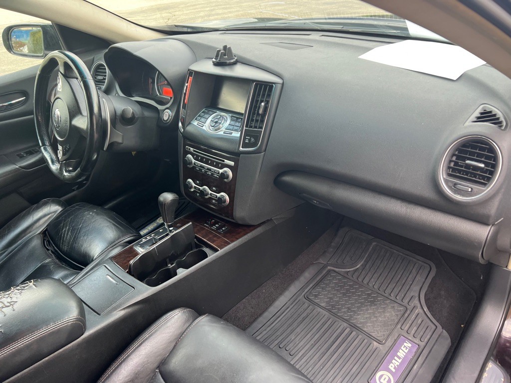 2011 Nissan Maxima Image 11
