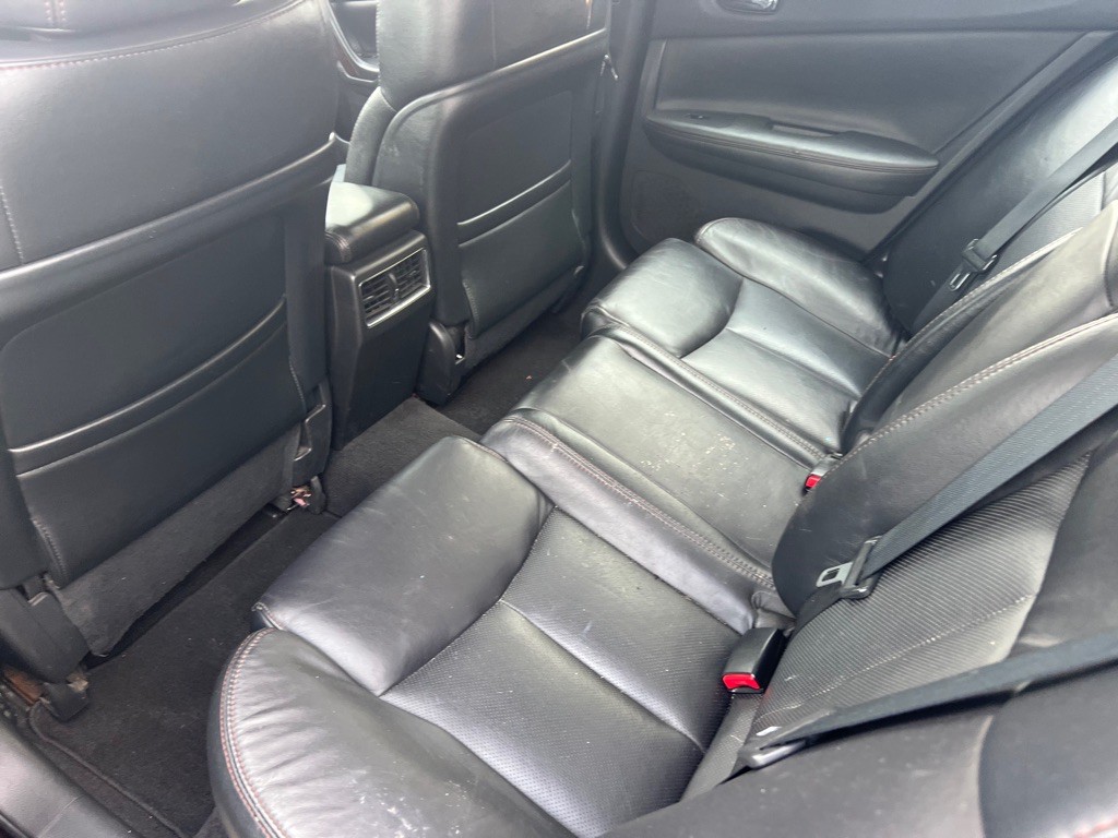 2011 Nissan Maxima Image 18