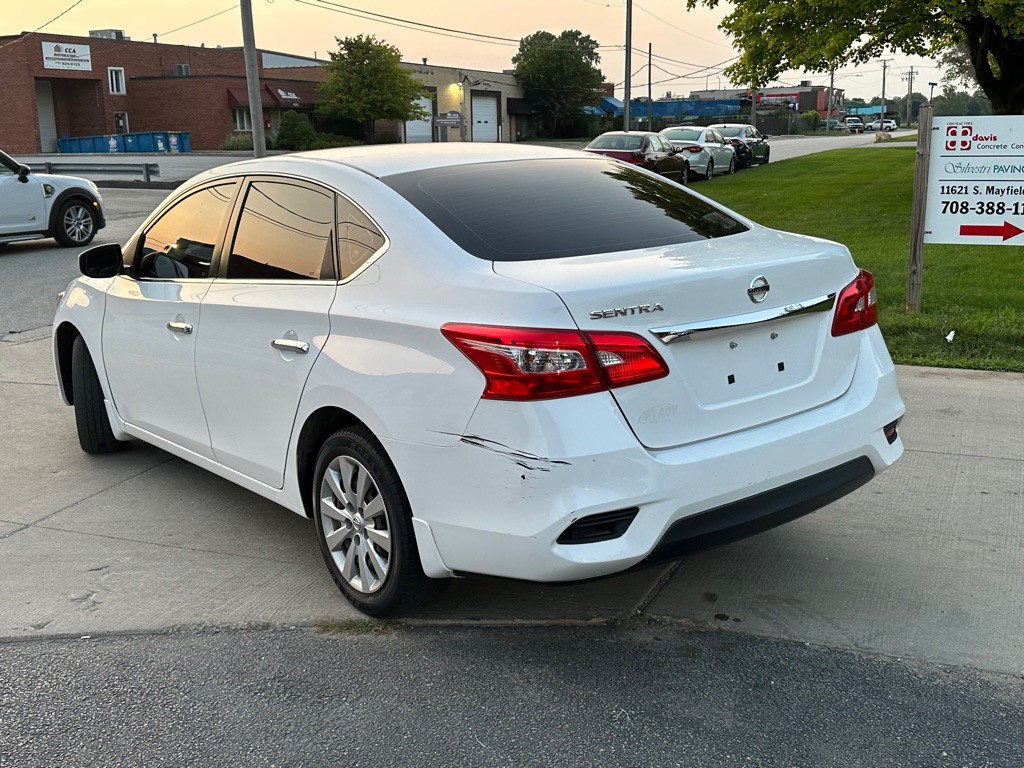 2017 Nissan Sentra Image 3