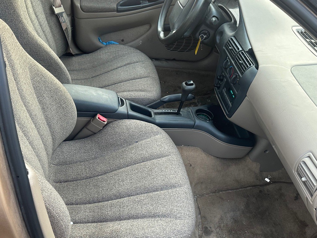 1999 Chevrolet Cavalier Image 9