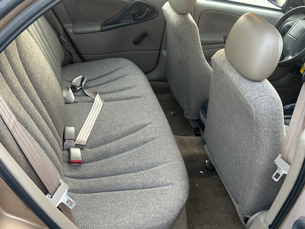 1999 Chevrolet Cavalier Image 10