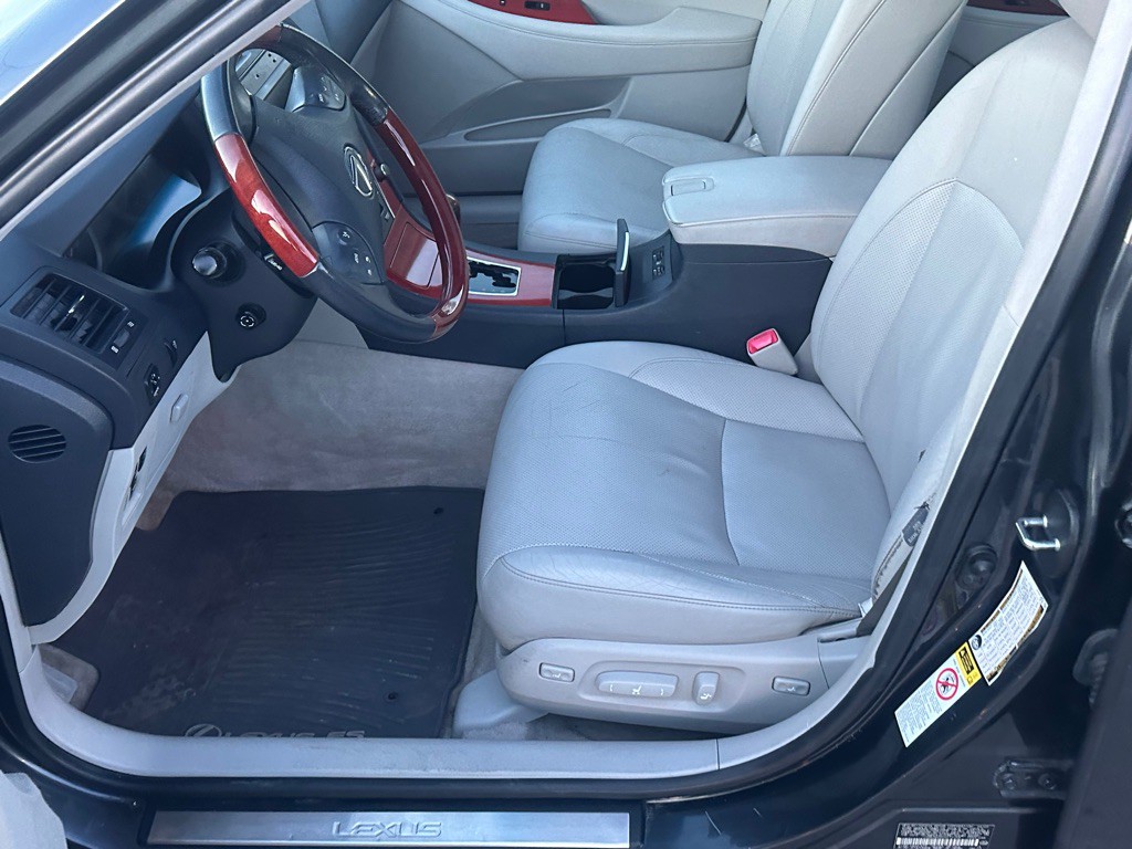 2007 Lexus ES Image 8