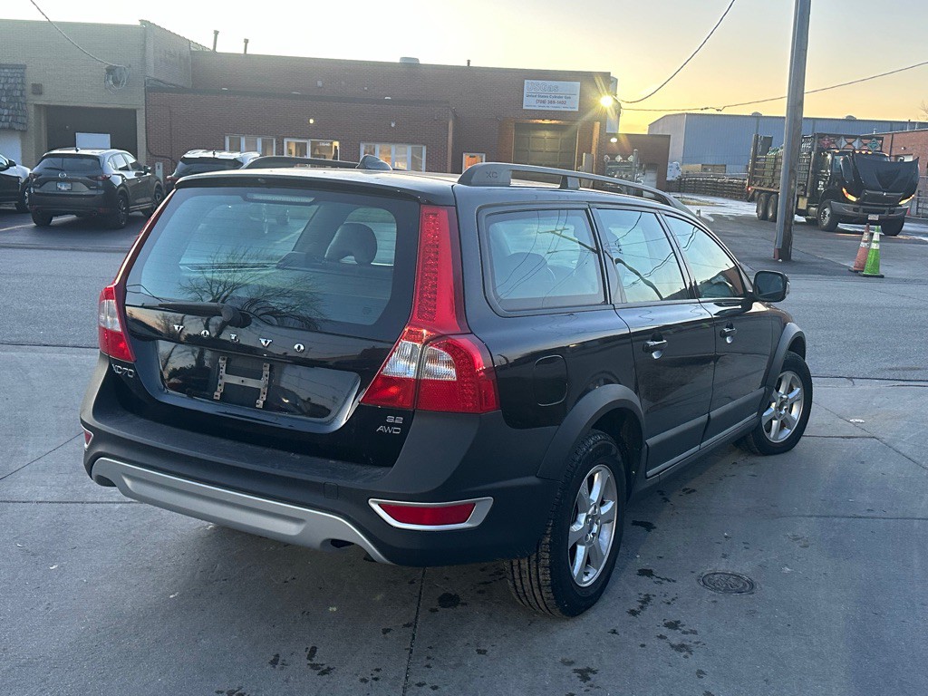 2009 Volvo XC70 Image 3