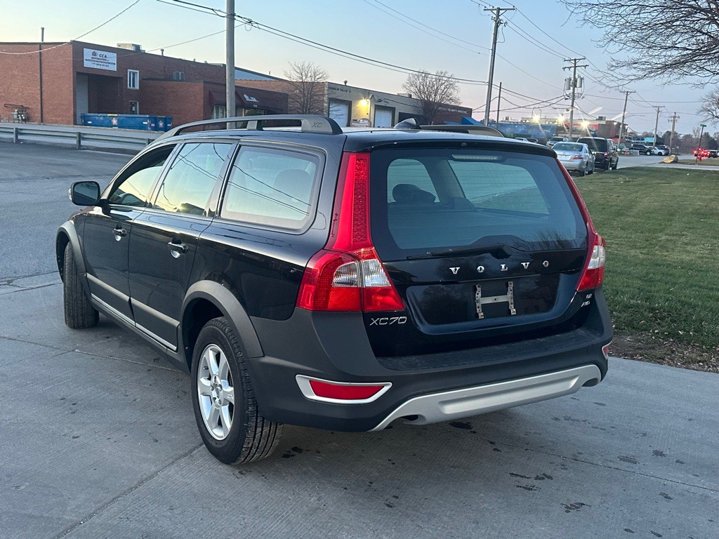 2009 Volvo XC70 Image 4