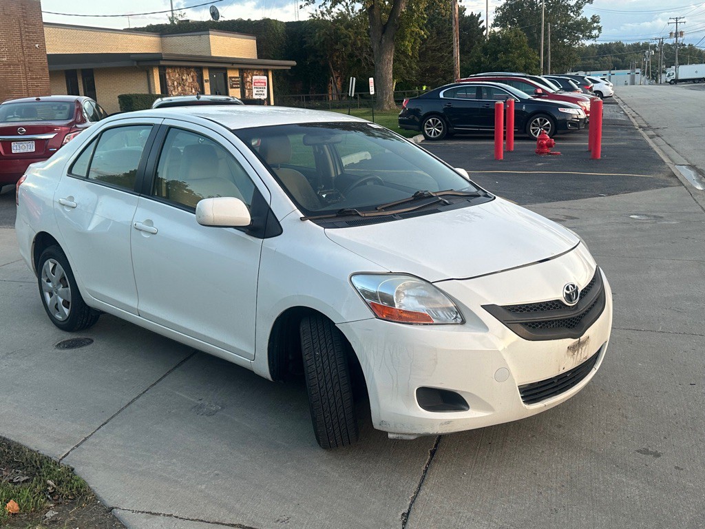 2007 Toyota Yaris Image 2