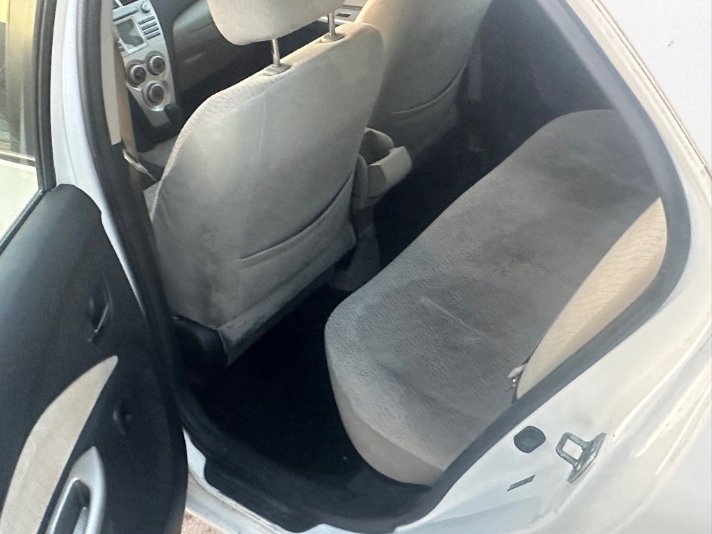 2007 Toyota Yaris Image 8