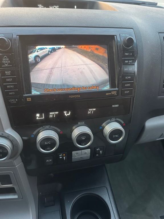 2008 Toyota Sequoia Image 8