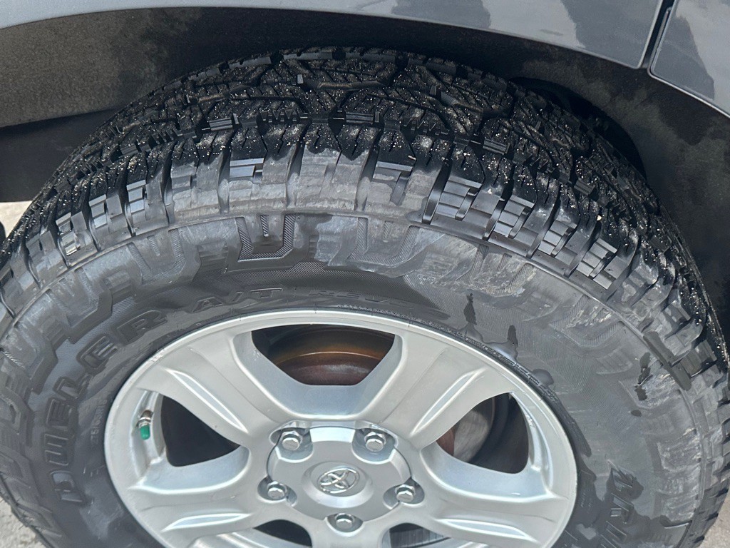 2008 Toyota Sequoia Image 11