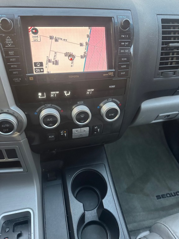 2008 Toyota Sequoia Image 16