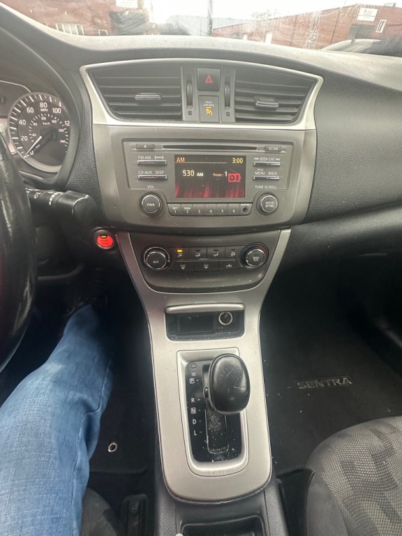 2013 Nissan Sentra Image 8