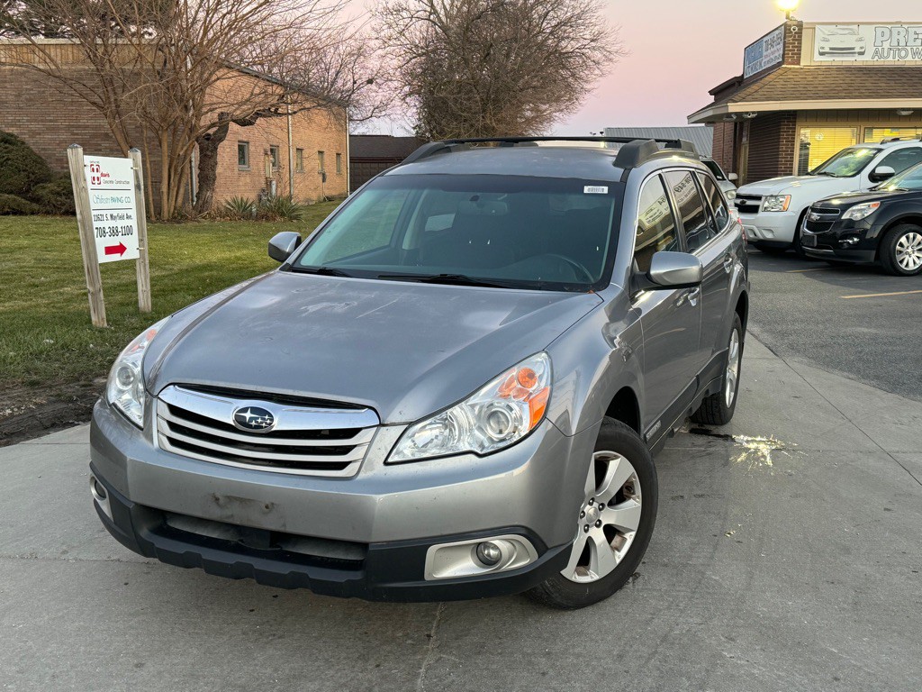 2010 Subaru Outback Image 1