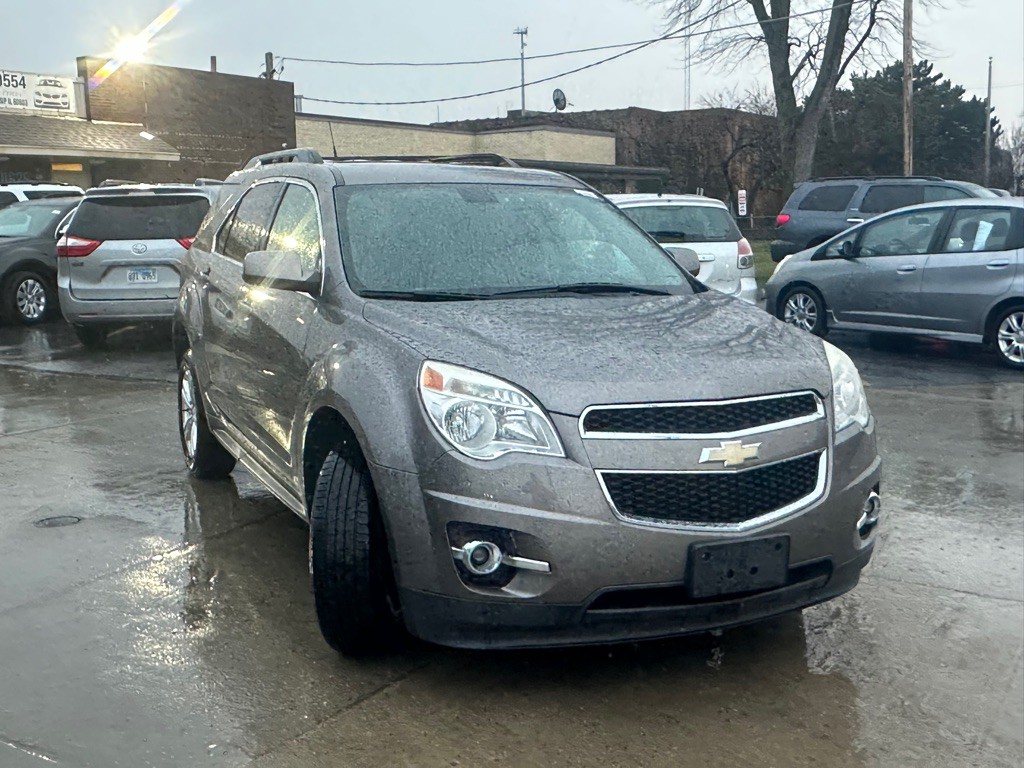 2011 Chevrolet Equinox Image 2