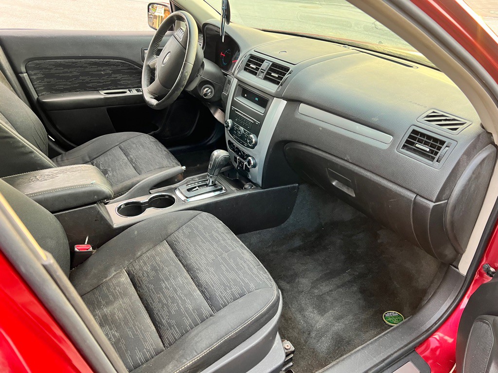 2011 Ford Fusion Image 17