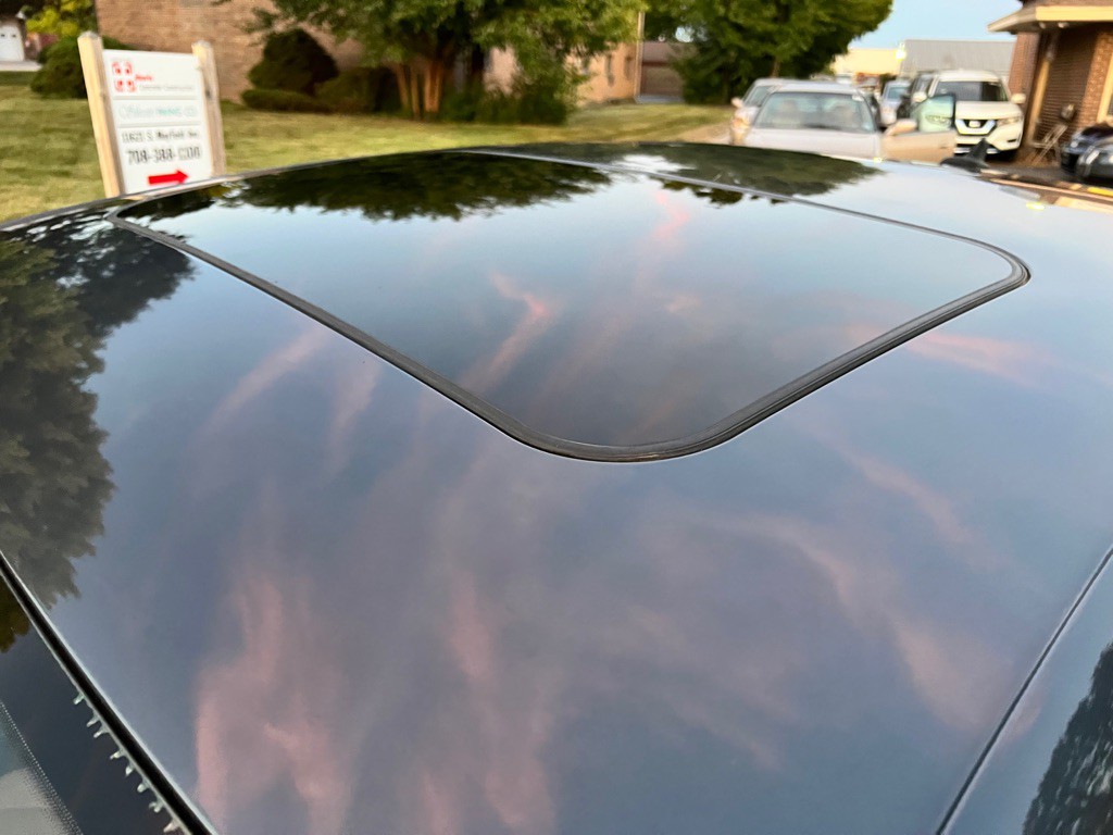 2010 Volkswagen Passat Image 20