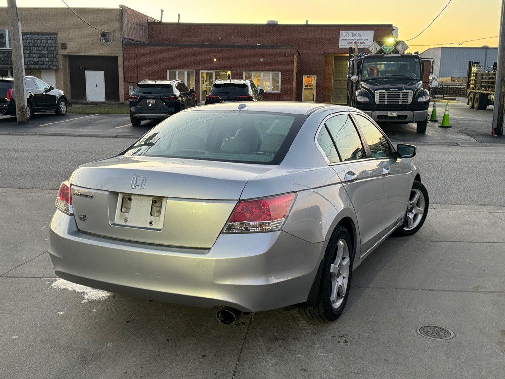 2009 Honda Accord Image 4