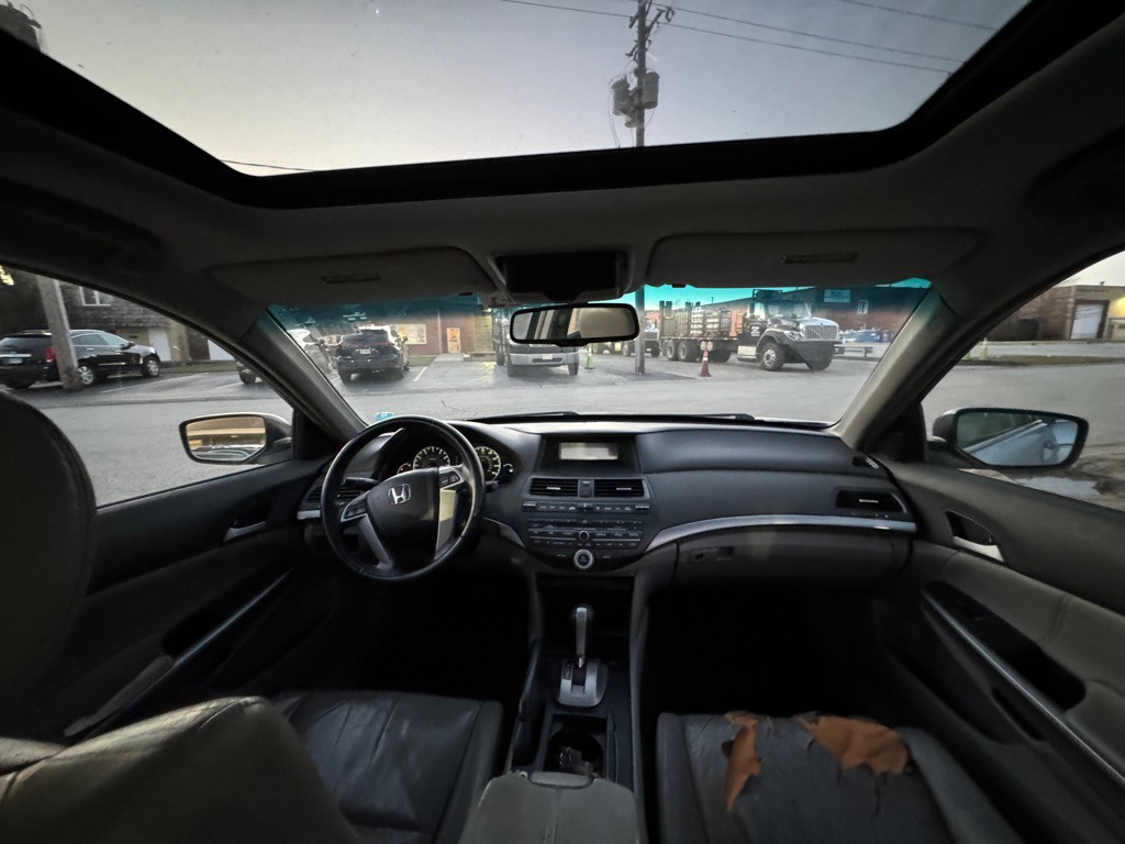 2009 Honda Accord Image 11