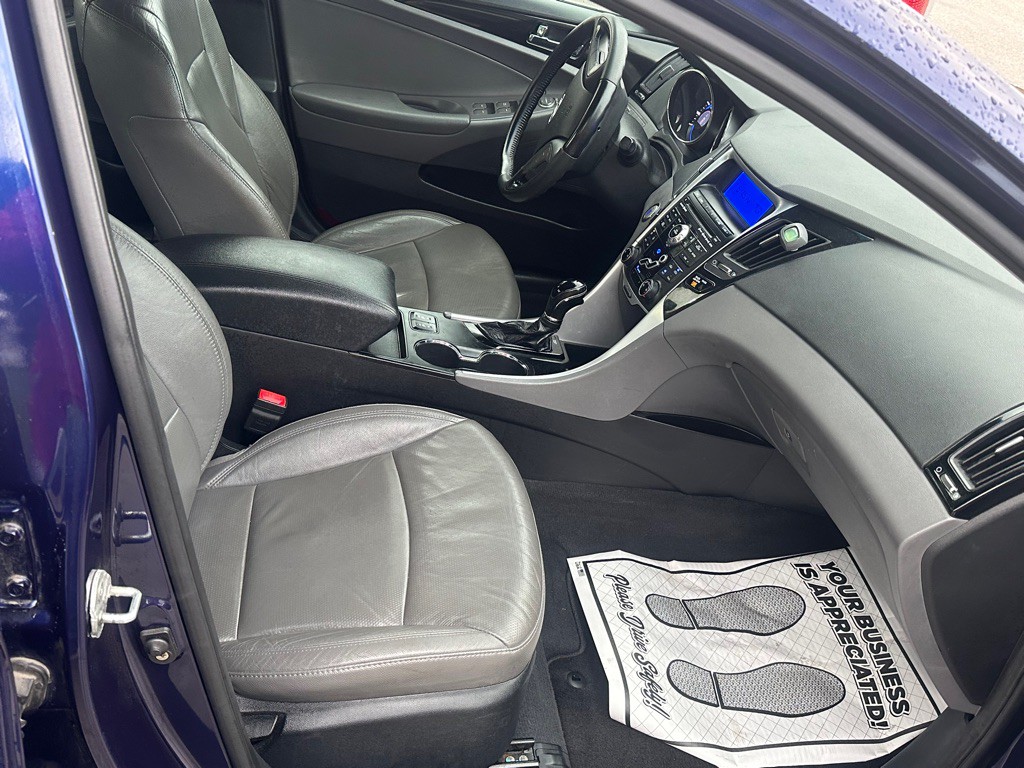 2011 Hyundai Sonata Image 7