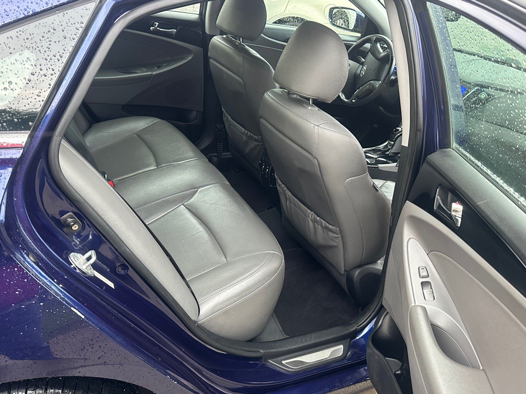 2011 Hyundai Sonata Image 9