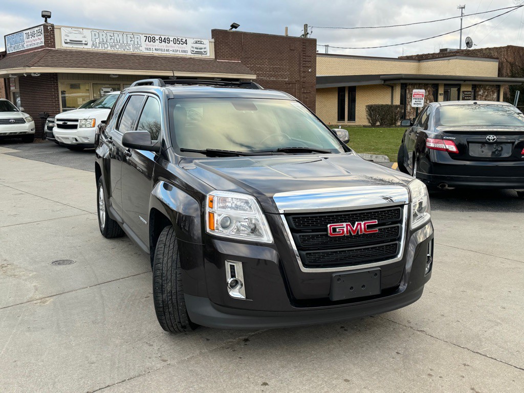 2015 GMC Terrain Image 2