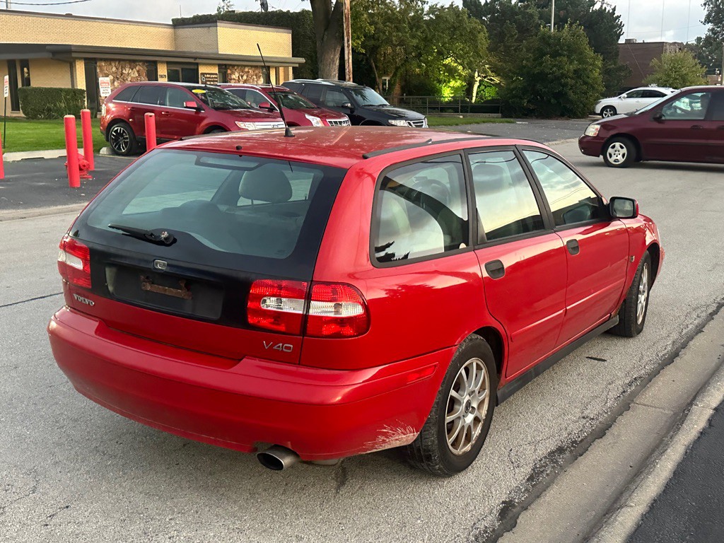 2004 Volvo V40 Image 4