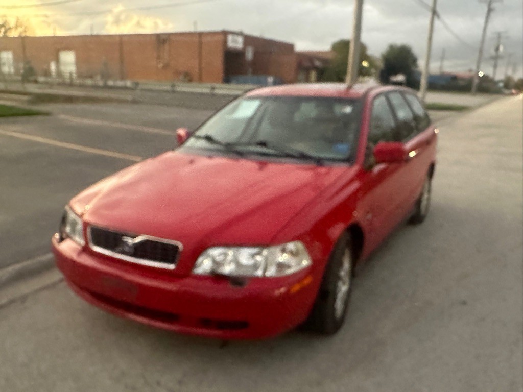 2004 Volvo V40 Image 5