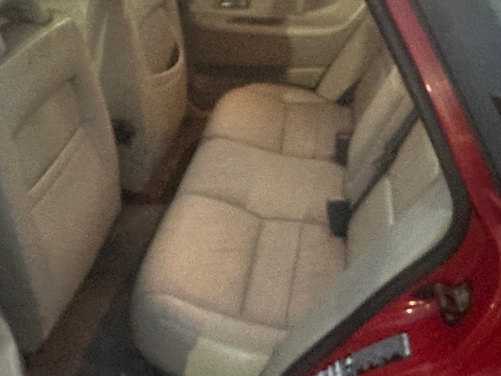 2004 Volvo V40 Image 10