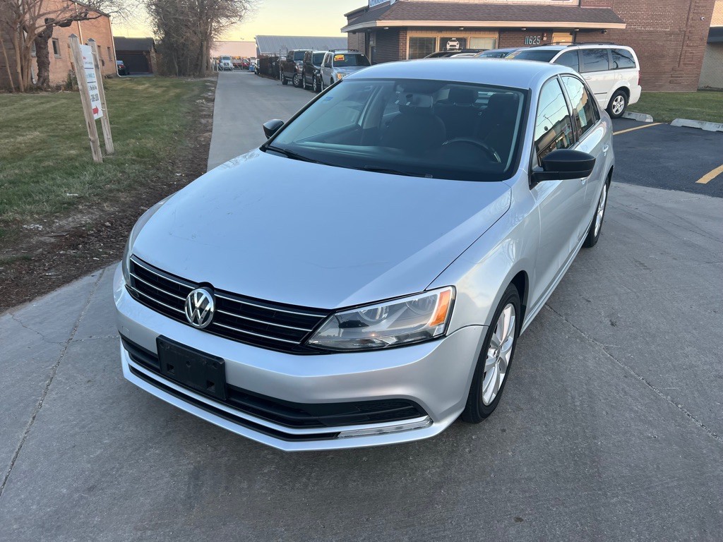 2015 Volkswagen Jetta Image 1