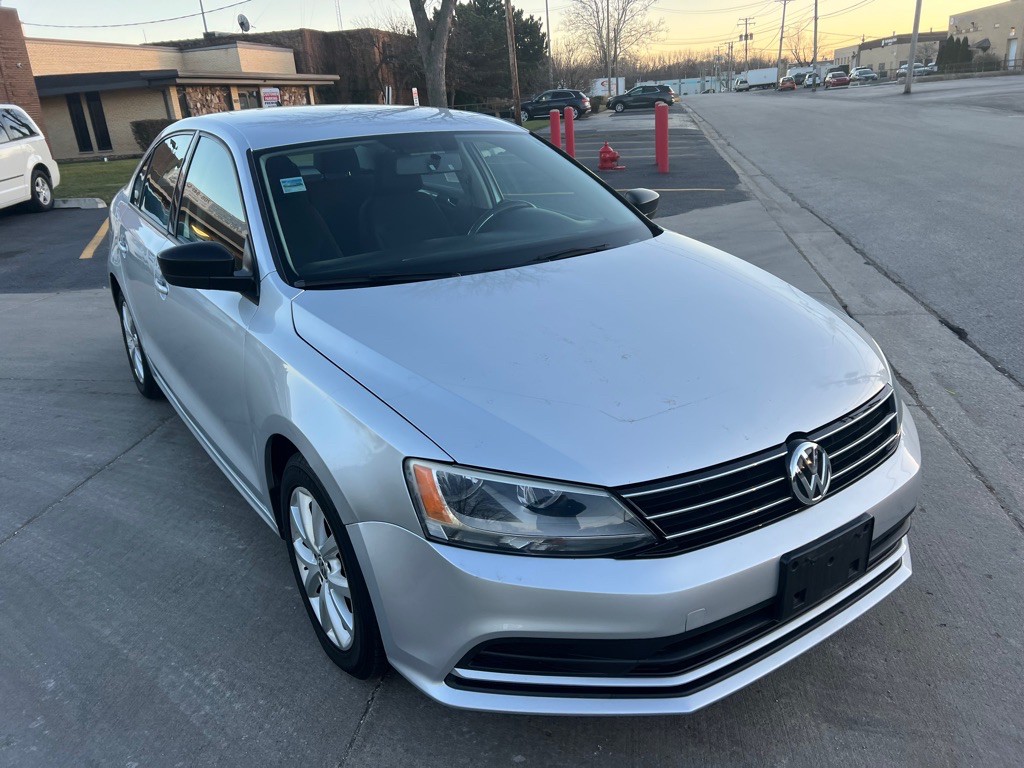 2015 Volkswagen Jetta Image 3