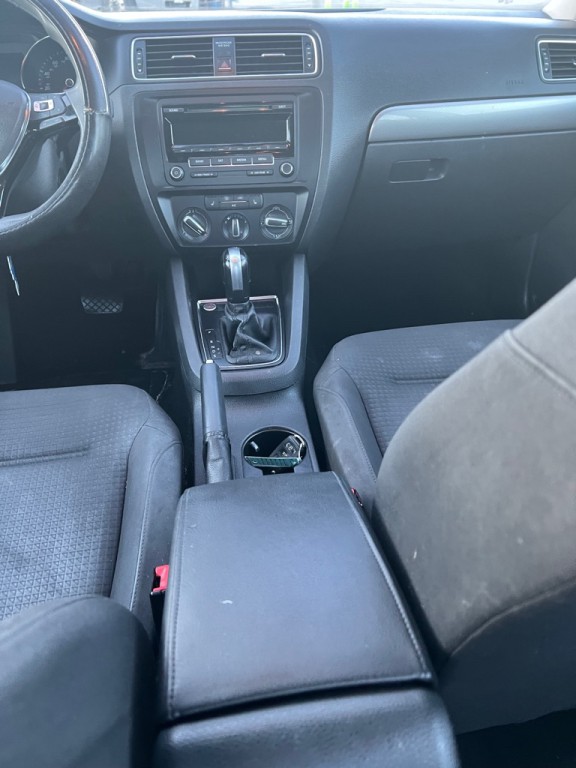 2015 Volkswagen Jetta Image 13