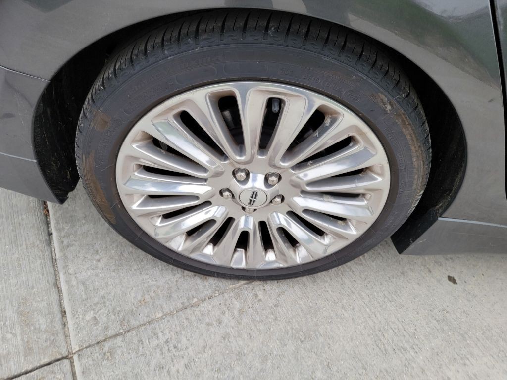 2015 Lincoln MKZ Image 16