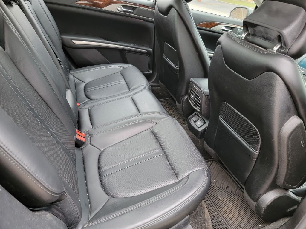 2015 Lincoln MKZ Image 27