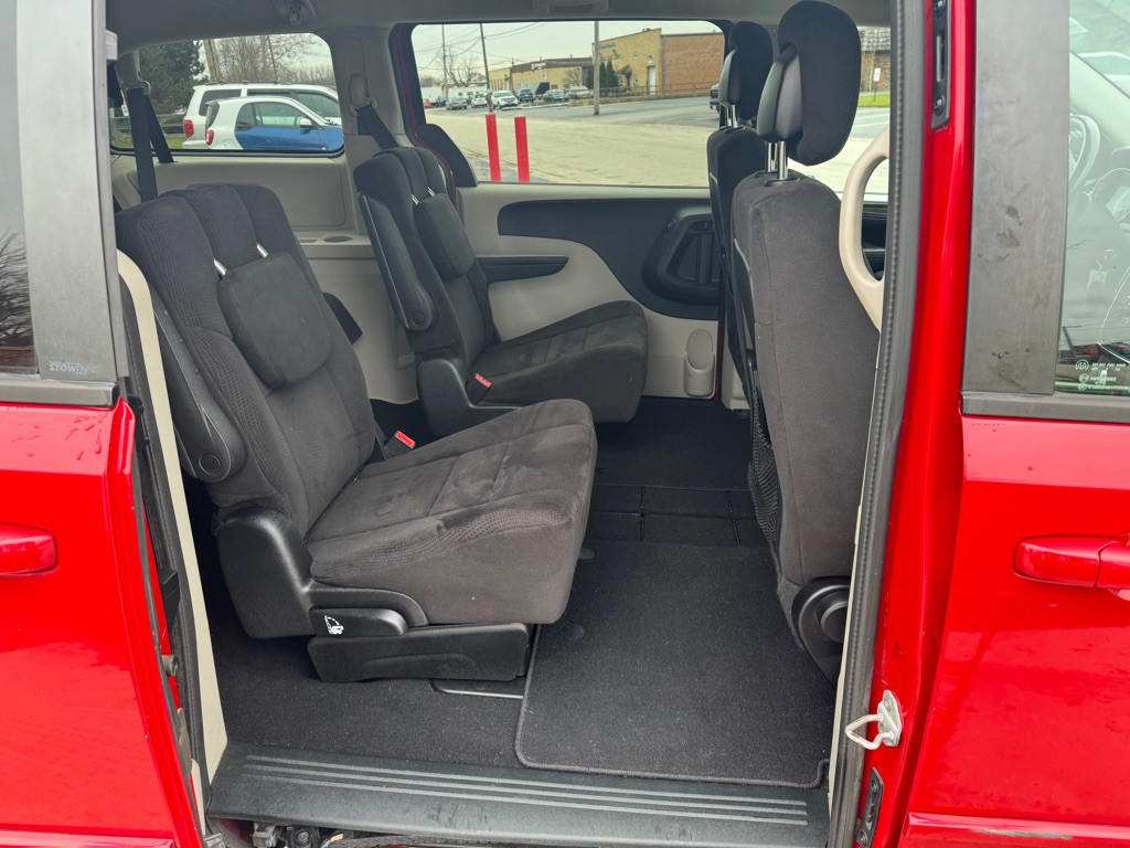 2013 Dodge Grand Caravan Image 10