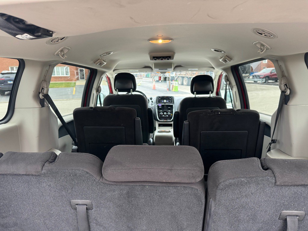 2013 Dodge Grand Caravan Image 12