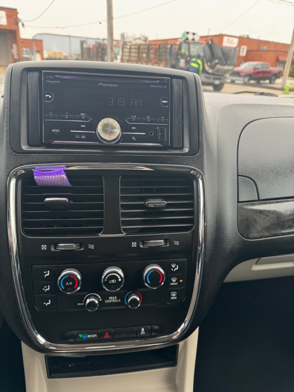 2013 Dodge Grand Caravan Image 13