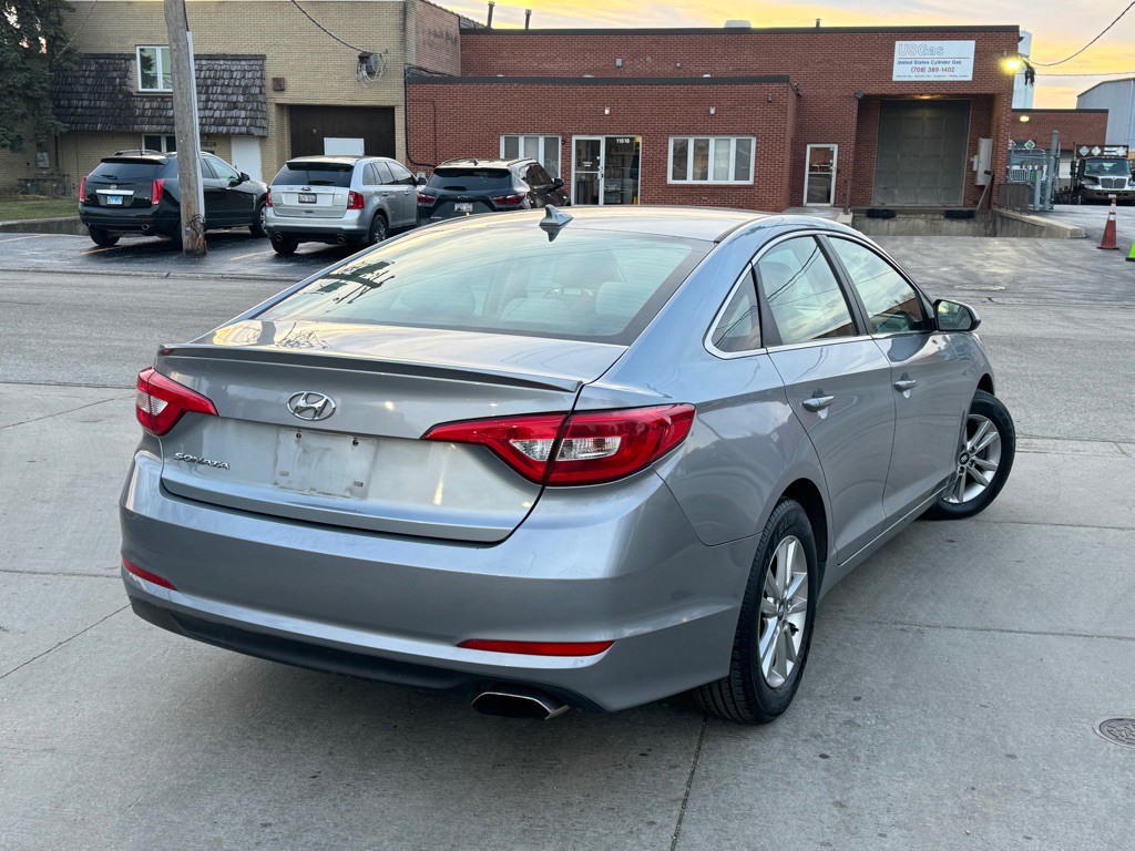 2017 Hyundai Sonata Image 3