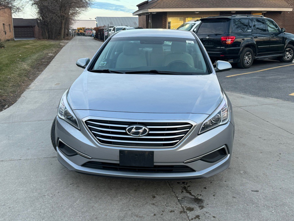 2017 Hyundai Sonata Image 5