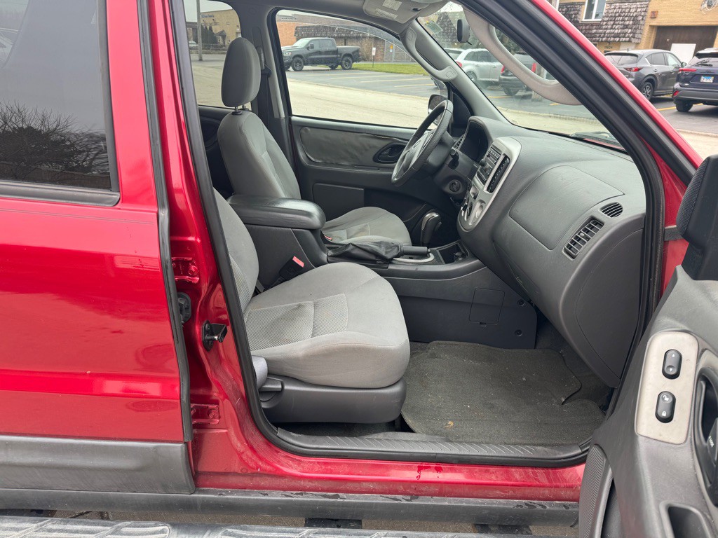 2006 Ford Escape Image 10