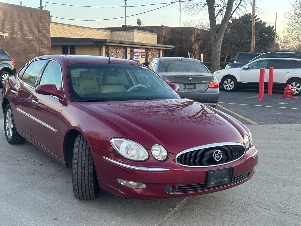 2005 Buick Lacrosse Image 2